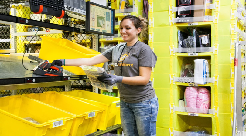 Amazon luôn tập trung vào khách hàng thay vì đối thủ. Ảnh: Nukon Amazon luôn tập trung vào khách hàng thay vì đối thủ. Ảnh: Nukon