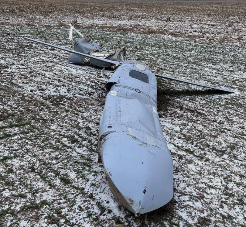 Ten lua KH-101 bi ban roi.png