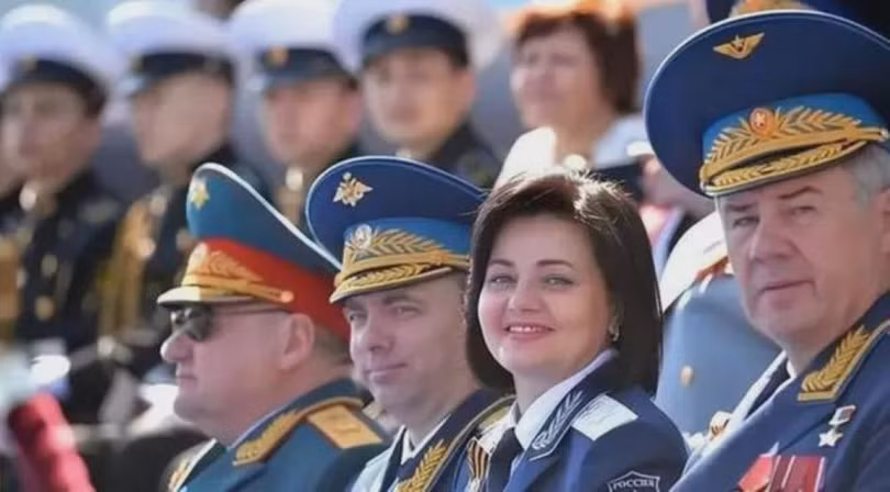 Tatiana va cac dong nghiep.jpg