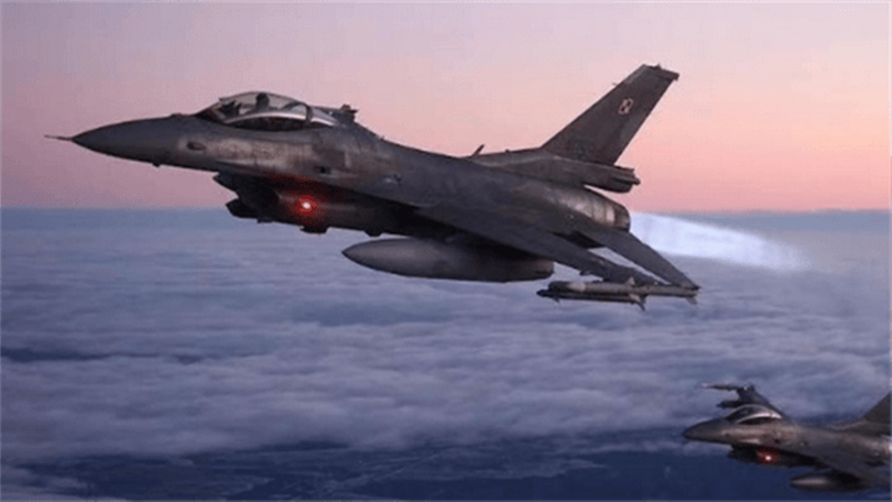 4 F-16 xuat hien o Odessa.png