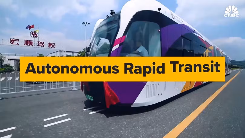 Xe buyt lai xe điện do Trung Quốc sản xuất. Video CNBC.