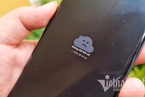 Ứng dụng Facebook gặp sự cố nghiêm trọng sáng 1/3. Ảnh: Trọng Đạt