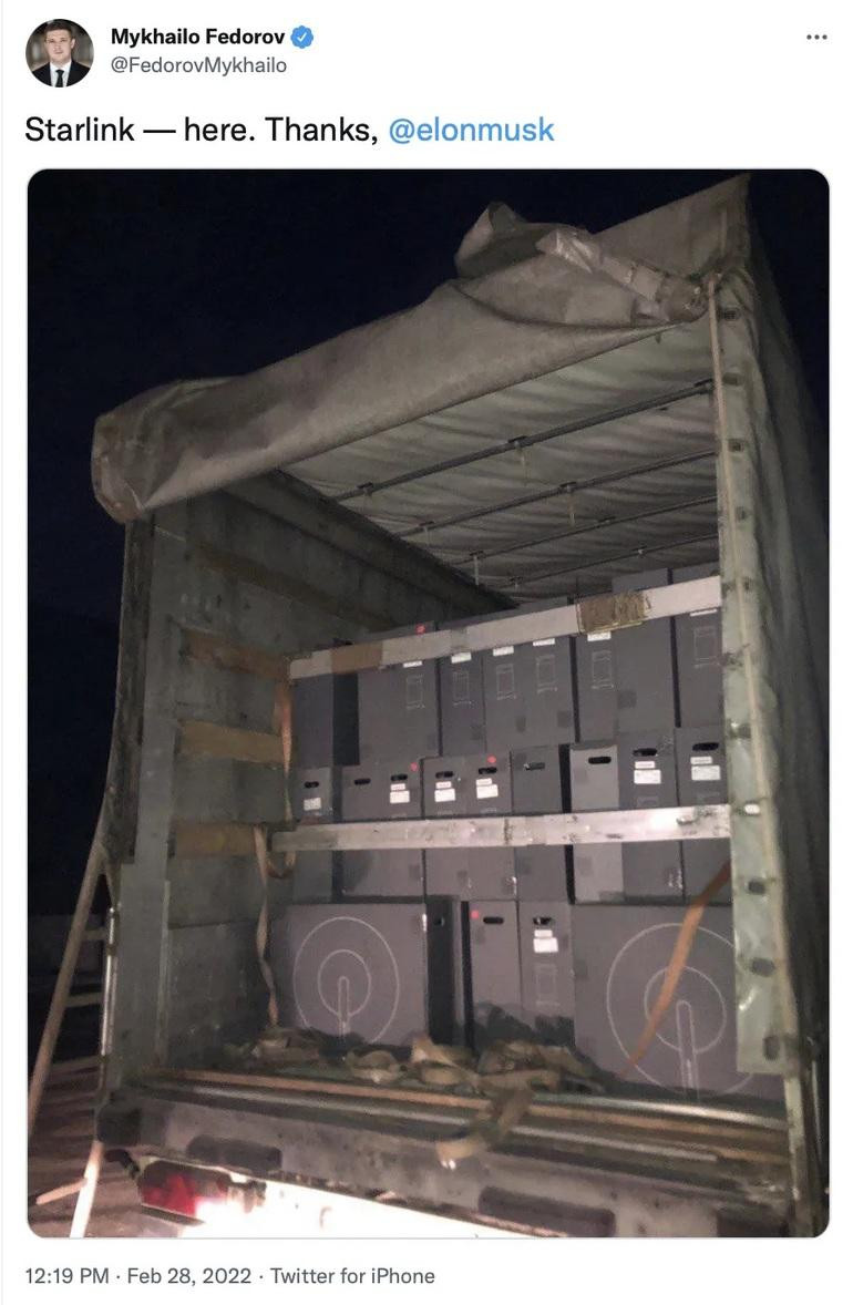 Lo ngại bị tấn công khi dùng thiết bị Internet vệ tinh của Elon Musk ảnh 1 Lo ngại bị tấn công khi dùng thiết bị Internet vệ tinh của Elon Musk ảnh 1