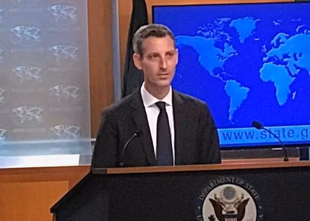 Ông Ned Price kêu gọi Bắc Kinh ngừng gây áp lực quân sự, ngoại giao và kinh tế lên Đài Loan và đối thoại với chính quyền Đài Loan. (Ảnh: Dongfang).