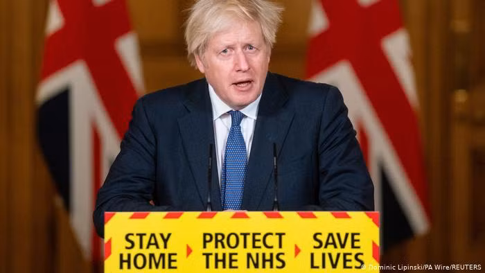 Thủ tướng Anh Boris Johnson cho rằng dịch bệnh COVID-19 khởi nguồn từ Vũ Hán (Ảnh: Reuters).