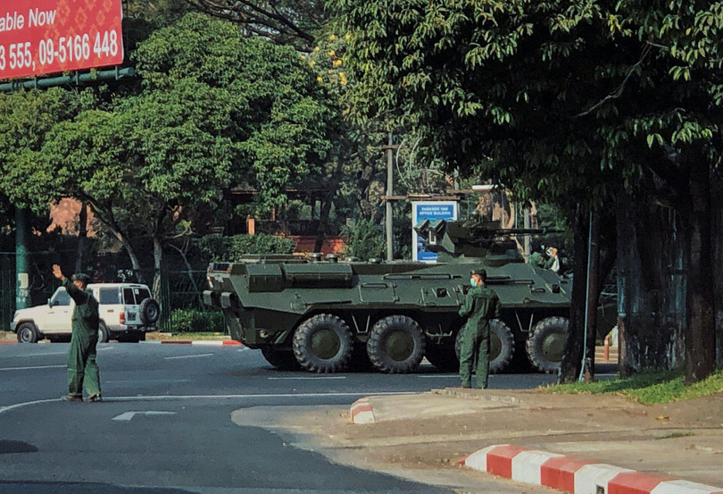 Quân đội Myanmar chốt giữ các vị trí quan trọng (Ảnh: Reuters).