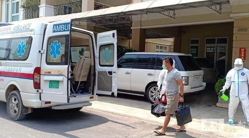 Người đàn ông Trung Quốc sống ở Camko City nhiễm COVID-19 bị đưa đi cách ly ngày 25/2 (Ảnh: TBCPC-TQ).