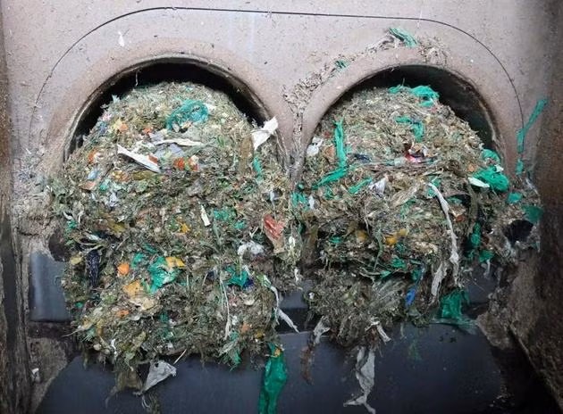 Cặn nhựa có trong thiết bị lọc chất thải thực phẩm của Na Uy. Cặn nhựa có trong thiết bị lọc chất thải thực phẩm của Na Uy.