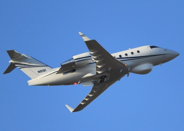 Máy bay CL-604 của Công ty hàng không dân dụng được Mỹ sử dụng để trinh sát gần bờ biển Trung Quốc (Ảnh: Dongfang). Máy bay CL-604 của Công ty hàng không dân dụng được Mỹ sử dụng để trinh sát gần bờ biển Trung Quốc (Ảnh: Dongfang).