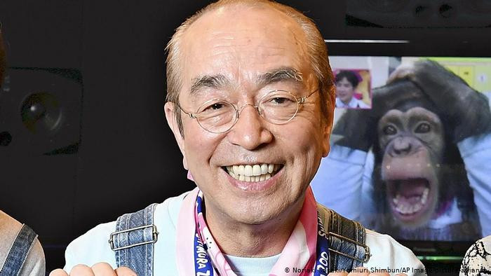 “Vua hài kịch” Nhật Bản Takeshi Shimura qua đời ngày 29/3 ở tuổi 70 sau khi được đặt nội khí quản một thời gian (Ảnh: Deutsche Welle). “Vua hài kịch” Nhật Bản Takeshi Shimura qua đời ngày 29/3 ở tuổi 70 sau khi được đặt nội khí quản một thời gian (Ảnh: Deutsche Welle).