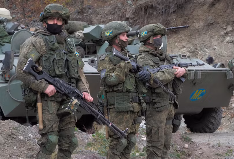 Quân đội Nga triển khai vào Nagorno-Karabakh để gìn giữ hòa bình (Ảnh: AP). Quân đội Nga triển khai vào Nagorno-Karabakh để gìn giữ hòa bình (Ảnh: AP).