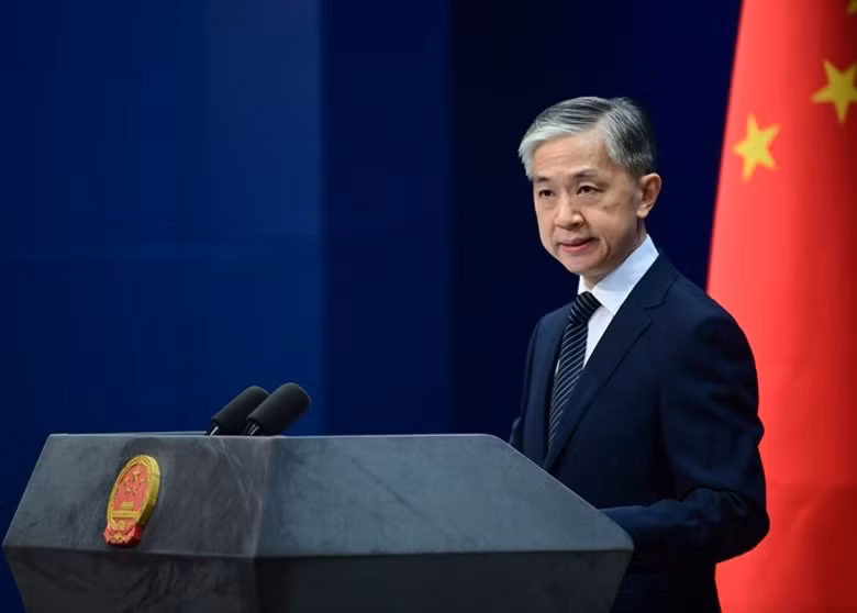 Người phát ngôn Bộ Ngoại giao Trung Quốc Uông Văn Bân chúc mừng ông Joe Biden thắng cử, nói Trung Quốc tôn trọng sự lựa chọn của nhân dân Mỹ , nhưng lãnh đạo Trung Quốc chưa chúc mừng (Ảnh: Dongfang). Người phát ngôn Bộ Ngoại giao Trung Quốc Uông Văn Bân chúc mừng ông Joe Biden thắng cử, nói Trung Quốc tôn trọng sự lựa chọn của nhân dân Mỹ , nhưng lãnh đạo Trung Quốc chưa chúc mừng (Ảnh: Dongfang).