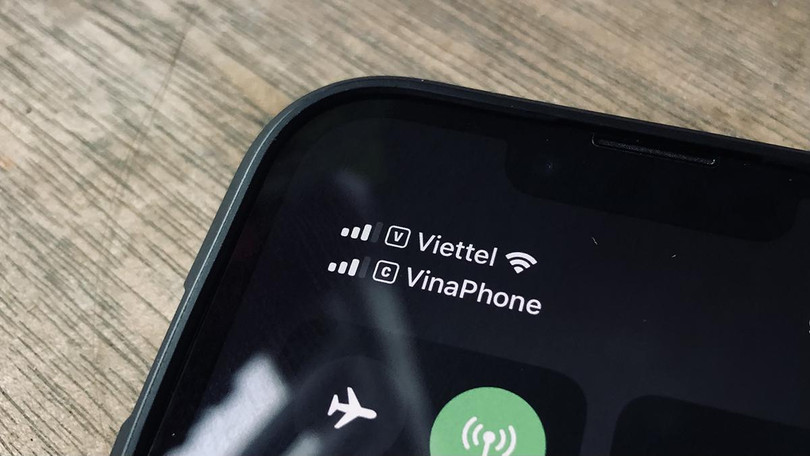 Các dòng iPhone từ 2018 đến nay đã hỗ trợ công nghệ eSIM. (Hiển Đạt)