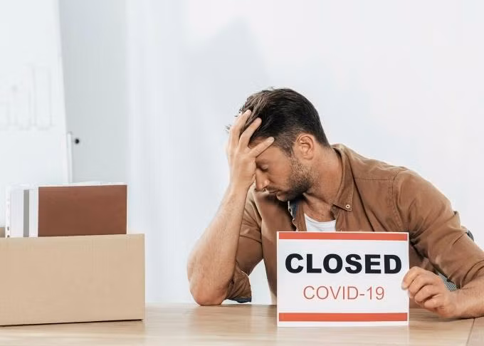 Covid-19 xuất hiện gây ảnh hưởng đến cuộc sống của người dân. Ảnh: freepik.