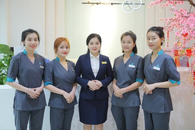 Đội ngũ chuyên gia, chuyên viên giàu kinh nghiệm tại Venesa.