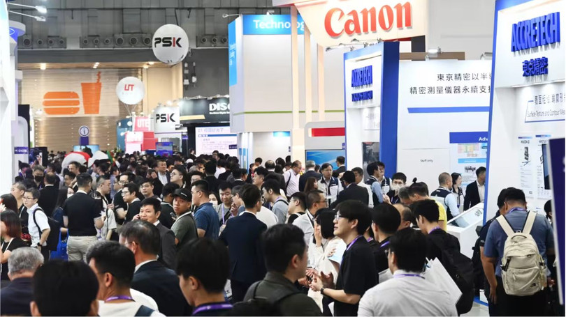 Nhiều người có mặt tại Semicon Đài Loan, một trong những sự kiện thương mại quan trọng nhất của ngành công nghiệp chip. Ảnh: Nikkei Aisa.