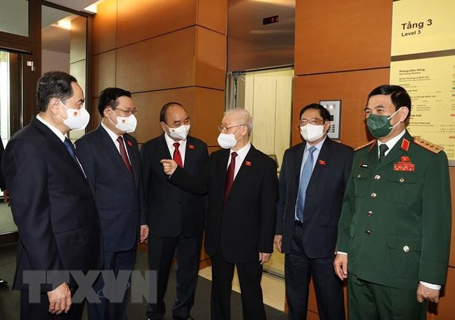 Tổng Bí thư Nguyễn Phú Trọng với các lãnh đạo Đảng, Nhà nước tại Phiên khai mạc Kỳ họp thứ hai, Quốc hội khóa XV. (Ảnh: Trí Dũng/TTXVN)(Ảnh: Trí Dũng/TTXVN)