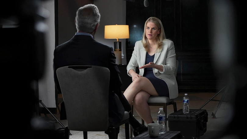 Cô Frances Haugen xuất hiện trong chương trình 60 Minutes. Ảnh: CBS.