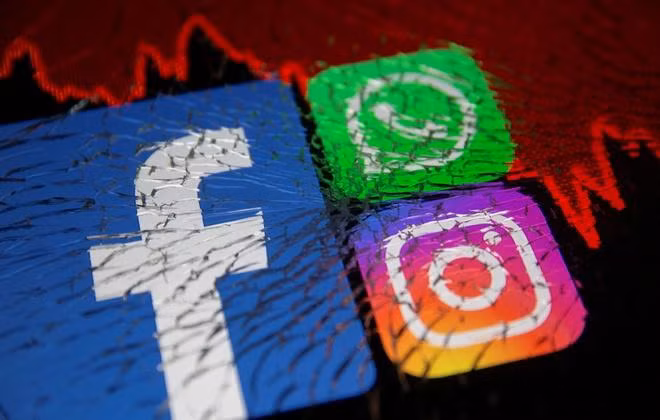 Chia nhỏ, tách các dịch vụ ra khỏi Facebook được coi như một giải pháp để đối mặt với vấn đề của nền tảng này. Ảnh: Reuters. Chia nhỏ, tách các dịch vụ ra khỏi Facebook được coi như một giải pháp để đối mặt với vấn đề của nền tảng này. Ảnh: Reuters.