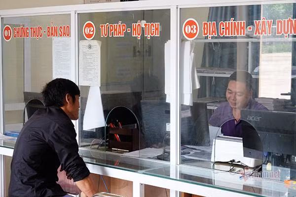 Chuyển đổi số ở nơi "làm ngược" ảnh 1