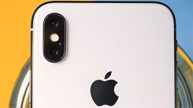 Những hình ảnh “bất ngờ” về iPhone X dưới ống kính macro ảnh 1