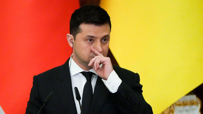 Tổng thống Ukraine Zelensky đã ký sắc lệnh lấy ngày 16/2 là "Ngày đoàn kết quốc dân" (Ảnh: AP). Tổng thống Ukraine Zelensky đã ký sắc lệnh lấy ngày 16/2 là "Ngày đoàn kết quốc dân" (Ảnh: AP).
