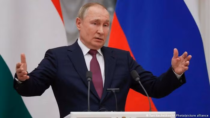 Tổng thống Nga Putin cáo buộc Mỹ muốn đẩy Nga vào chiến tranh và sử dụng khủng hoảng Ukraine để kiềm chế Nga (Ảnh: Deutsche Welle).