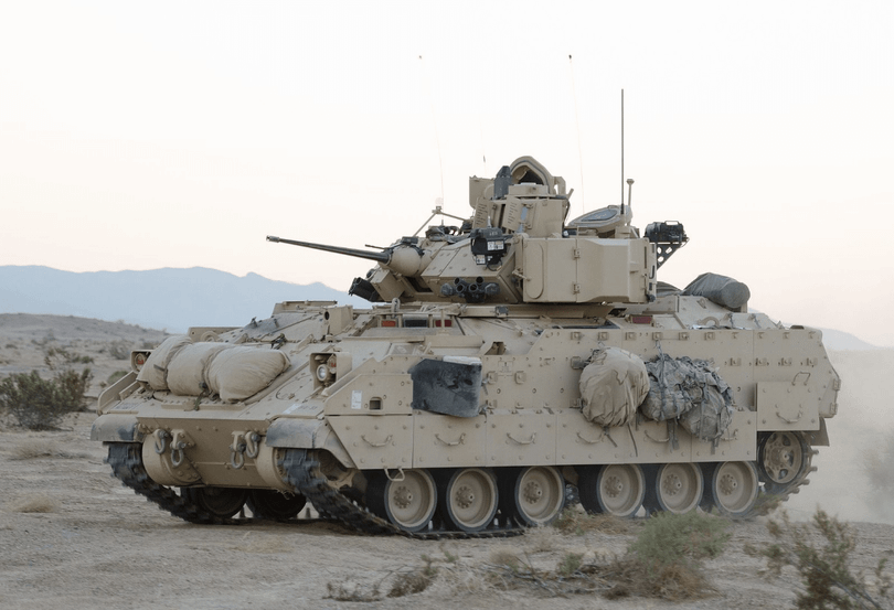 Mỹ sẽ cung cấp cho Ukraine 50 xe chiến đấubộ binh Bradley M2A2 (Ảnh: Sohu). Mỹ sẽ cung cấp cho Ukraine 50 xe chiến đấubộ binh Bradley M2A2 (Ảnh: Sohu).