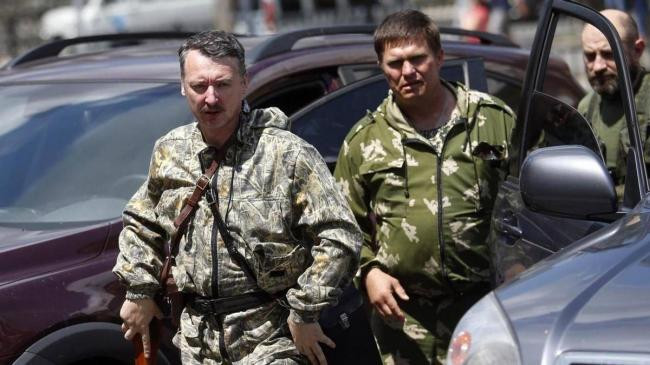Ông Strelkov (trái) khi chỉ huy lực lượng dân quân thân Nga ở Donetsk (Ảnh: Sohu). Ông Strelkov (trái) khi chỉ huy lực lượng dân quân thân Nga ở Donetsk (Ảnh: Sohu).
