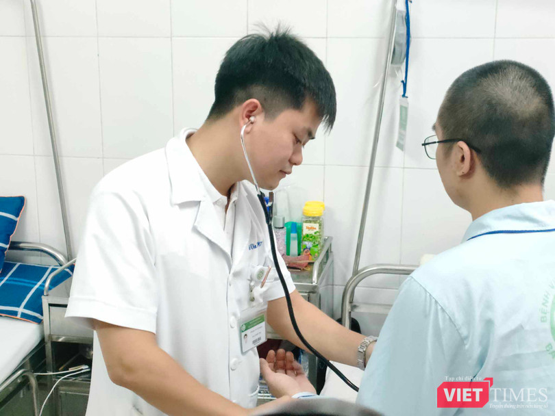 VT- thuoc la dien tư1.jpeg