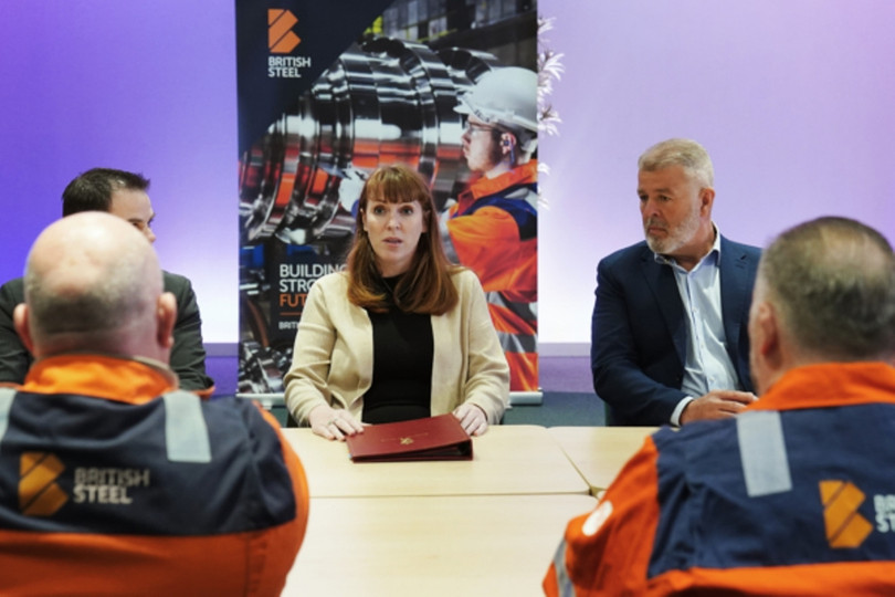 Pho thu tuong Anh toi nha may hom 14.jpg