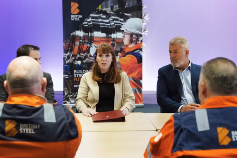 Pho thu tuong Anh toi nha may hom 14.jpg