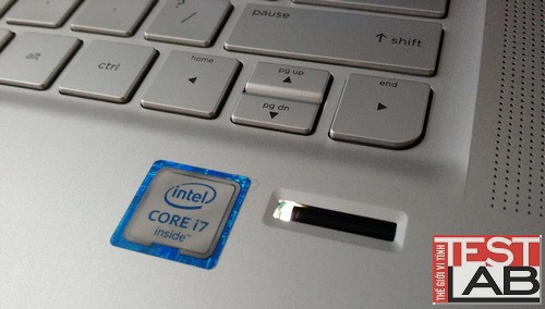 Cảm biến vân tay tích hợp có độ nhạy cao.