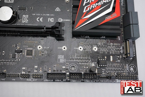 Khe M2 của Aus H170 Pro Gaming hỗ trợ tất cả kích thước hiện có của SSD M2, hỗ trợ tốc độ tối đa của khe PCI-Express 4x (trong khi Aus B150 Pro Gaming D3 chỉ hỗ trợ PCI-Express 2x).