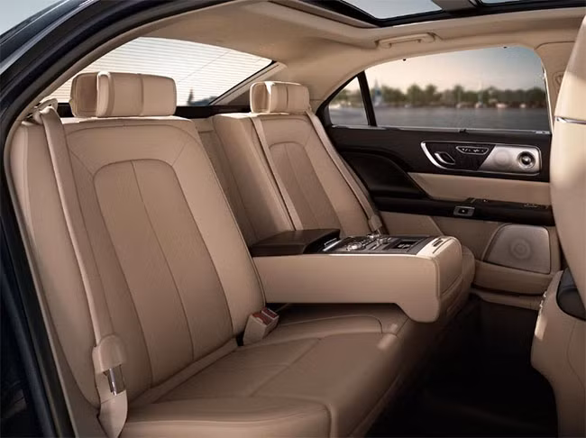 Đây là 10 ôtô sở hữu công nghệ “thời thượng” nhất 2017 ảnh 34