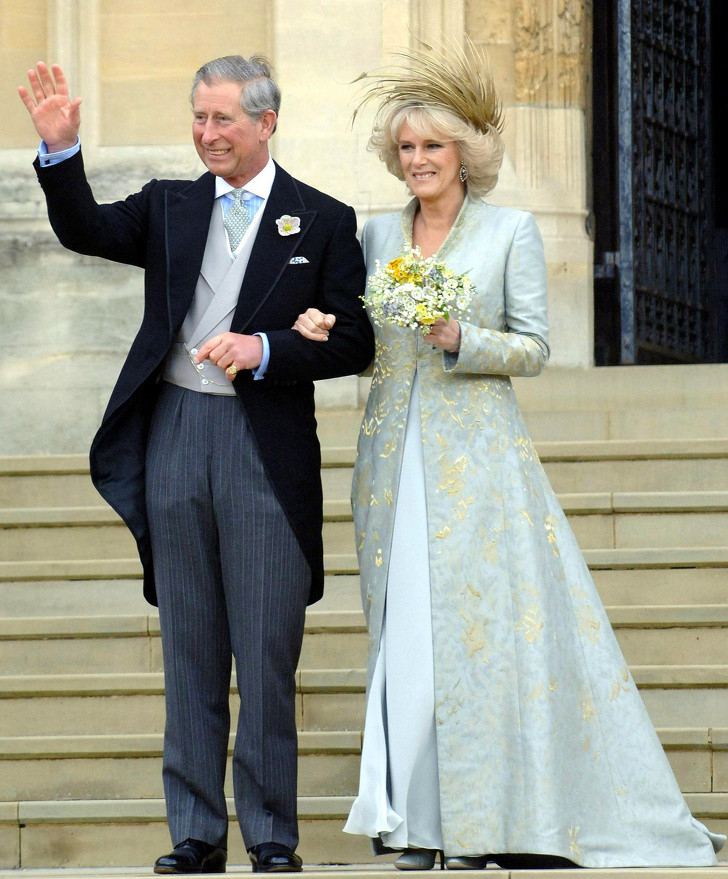 Trầm trồ trước những bộ váy cưới hoàng gia đẹp nhất mọi thế kỷ ảnh 7