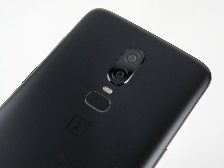 10 lý do bạn nên mua chiếc smartphone Android 530 USD thay vì iPhone X 1000 USD ảnh 6