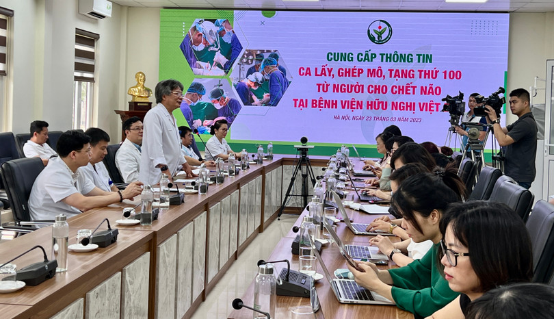 GS.TS. Trần Bình Giang - Giám đốc Bệnh viện Việt Đức - chia sẻ thông tin về ca hiến tạng từ người chết não thứ 100 tại Bệnh viện