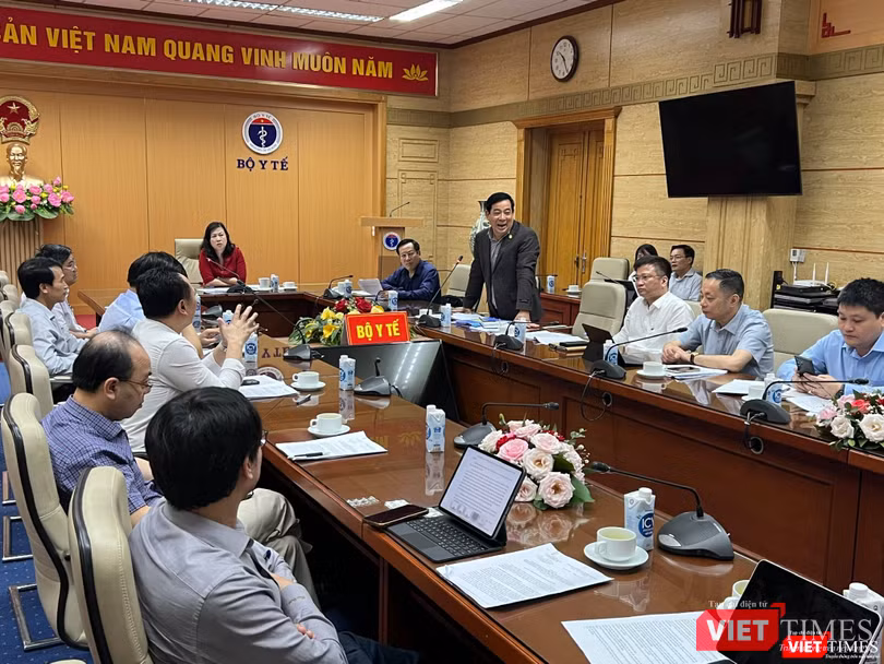 PGS.TS Lương Ngọc Khuê - Cục trưởng Cục quản lý Khám, chữa bệnh - yêu cầu các bệnh viện nâng cao chất lượng khám, chữa bệnh sau khi đã được tháo gỡ khó khăn