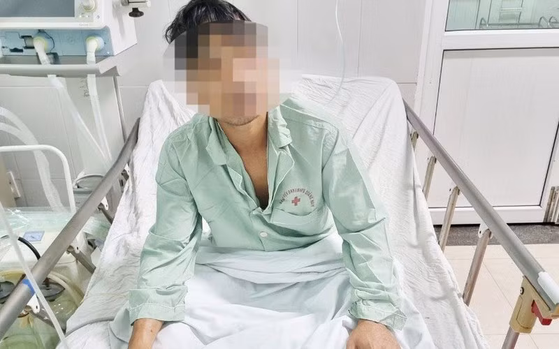 Bệnh nhân bị ngộ độc nặng đã dừng thở máy, sức khỏe dần phục hồi (ảnh: BV)