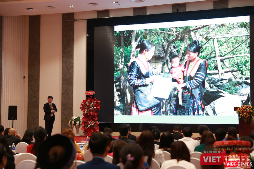 Ông Đinh Anh Tuấn kể lại chuyện 2 mẹ con cậu bé trong ảnh đã được cứu sống nhờ CĐTB Ông Đinh Anh Tuấn kể lại chuyện 2 mẹ con cậu bé trong ảnh đã được cứu sống nhờ CĐTB