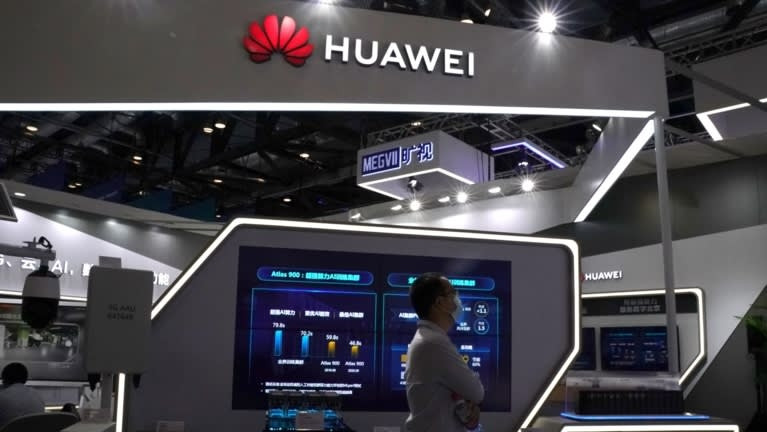 Huawei có thể là công ty tiên phong trong việc tự chủ sản xuất linh kiện bán dẫn không có công nghệ Mỹ. Ảnh: Reuters. Huawei có thể là công ty tiên phong trong việc tự chủ sản xuất linh kiện bán dẫn không có công nghệ Mỹ. Ảnh: Reuters.