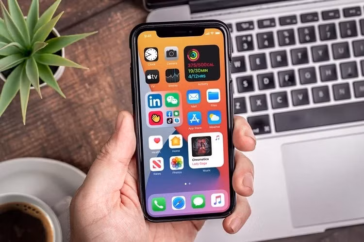 Apple mua starup chuyên đào tạo AI để tìm ra nội dung trong video