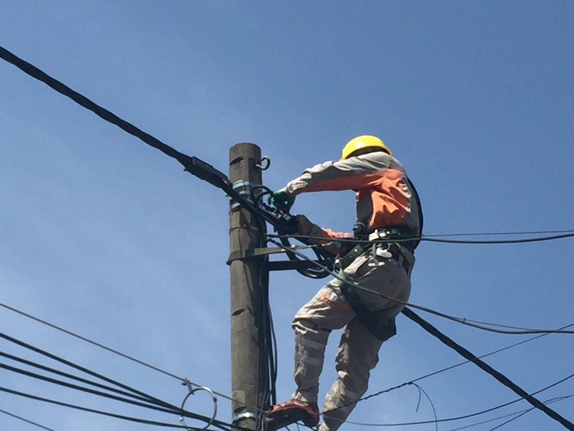 Luôn đảm bảo ATLĐ, trang thiết bị bảo hộ đầy đủ, thao tác chuẩn cho công việc.