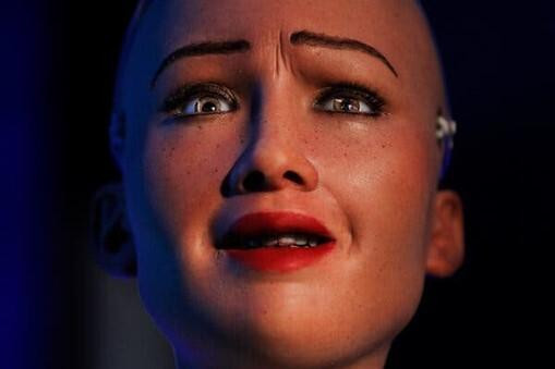 Con người thường thể hiện ít nghĩa vụ đạo đức, kém hợp tác hơn khi tiếp xúc với AI. Ảnh: AP. Con người thường thể hiện ít nghĩa vụ đạo đức, kém hợp tác hơn khi tiếp xúc với AI. Ảnh: AP.