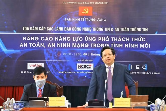 Phó Trưởng ban Kinh tế trung ương Nguyễn Đức Hiển và Cục trưởng Cục An toàn thông tin, Bộ TT&TT Nguyễn Thành Phúc tham dự. Phó Trưởng ban Kinh tế trung ương Nguyễn Đức Hiển và Cục trưởng Cục An toàn thông tin, Bộ TT&TT Nguyễn Thành Phúc tham dự.