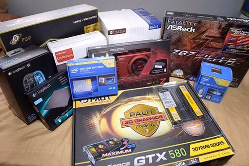 Khả năng nâng cấp là ưu điểm nổi bật trên máy tính để bàn.