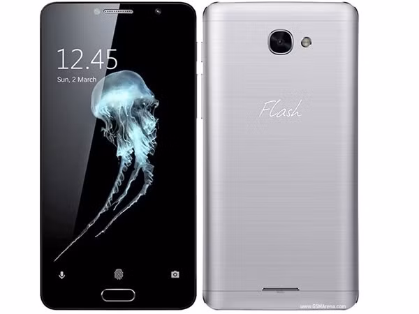 Giá điện thoại Flash Plus 2 giảm còn 3,29 triệu đồng