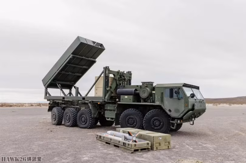 Bệ phóng tự hành mới mang tên CAML và tên lửa “Blackbeard” GL. Ảnh: QQnews.