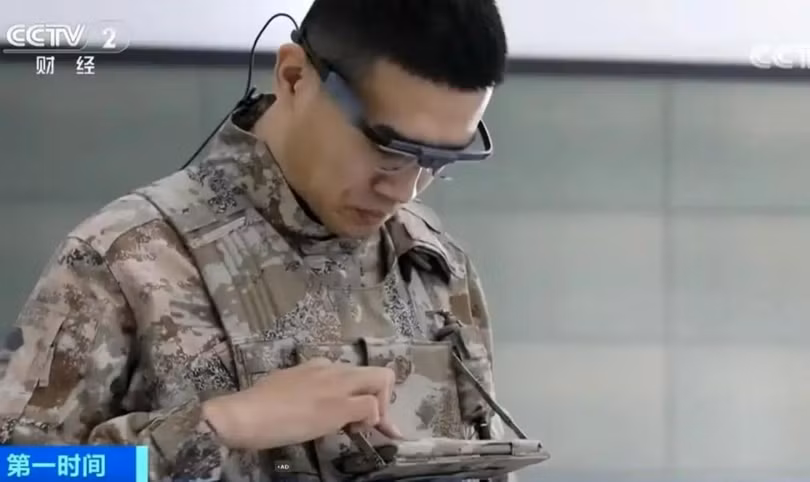 Kinh thong minh ket noi may tinh.jpeg